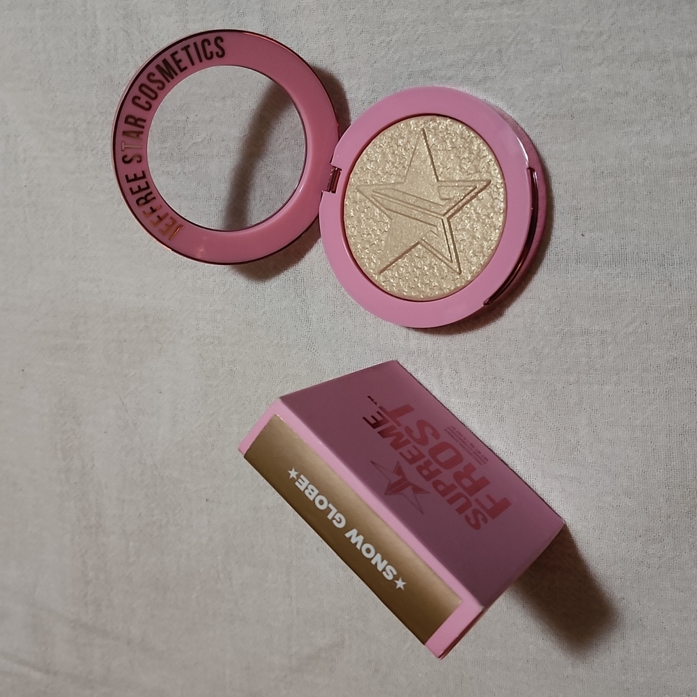 BNIB Jeffree Star Supreme Frost~ Snow Globe